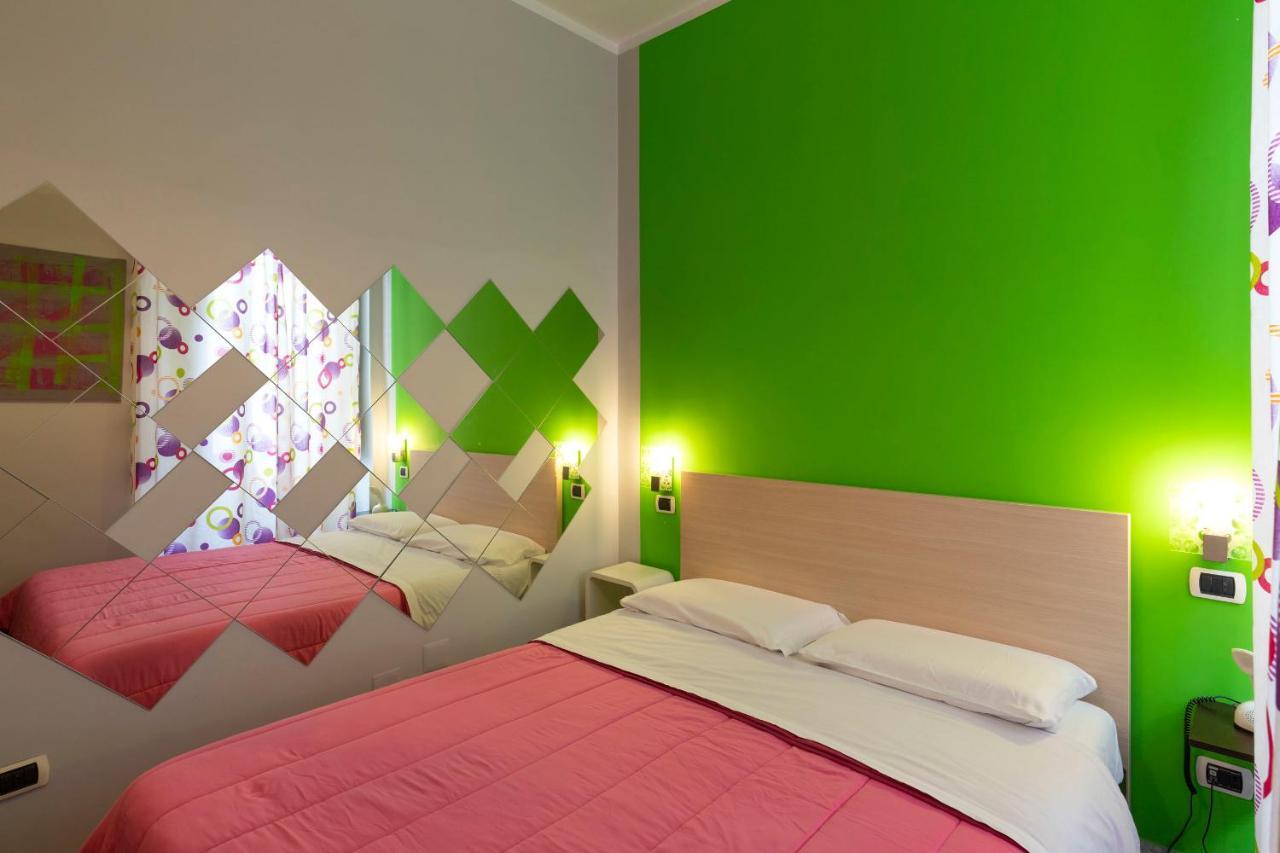 H Rooms Boutique Hotel Naples Exterior photo
